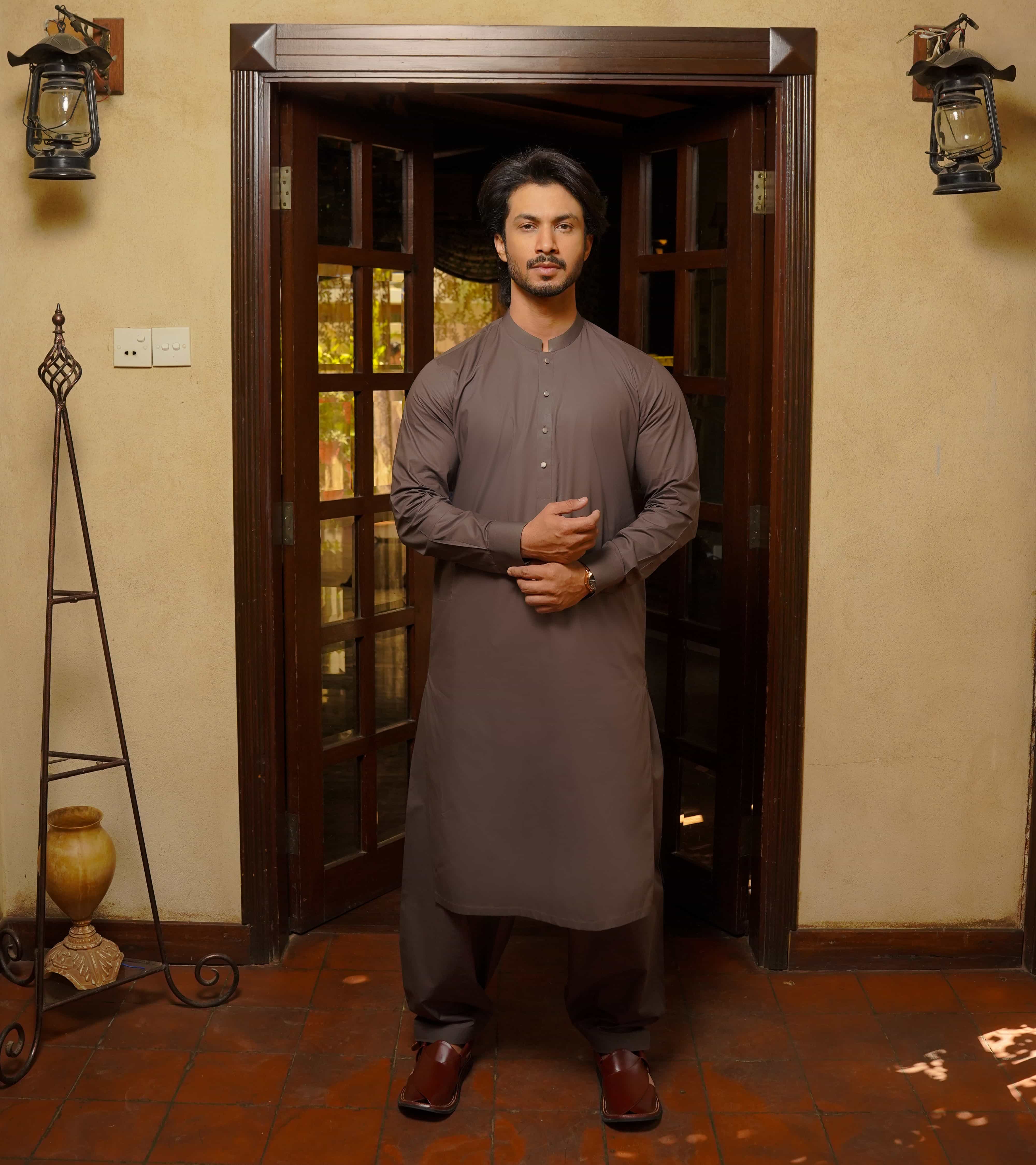 BROWN KAMEEZ SHALWAR