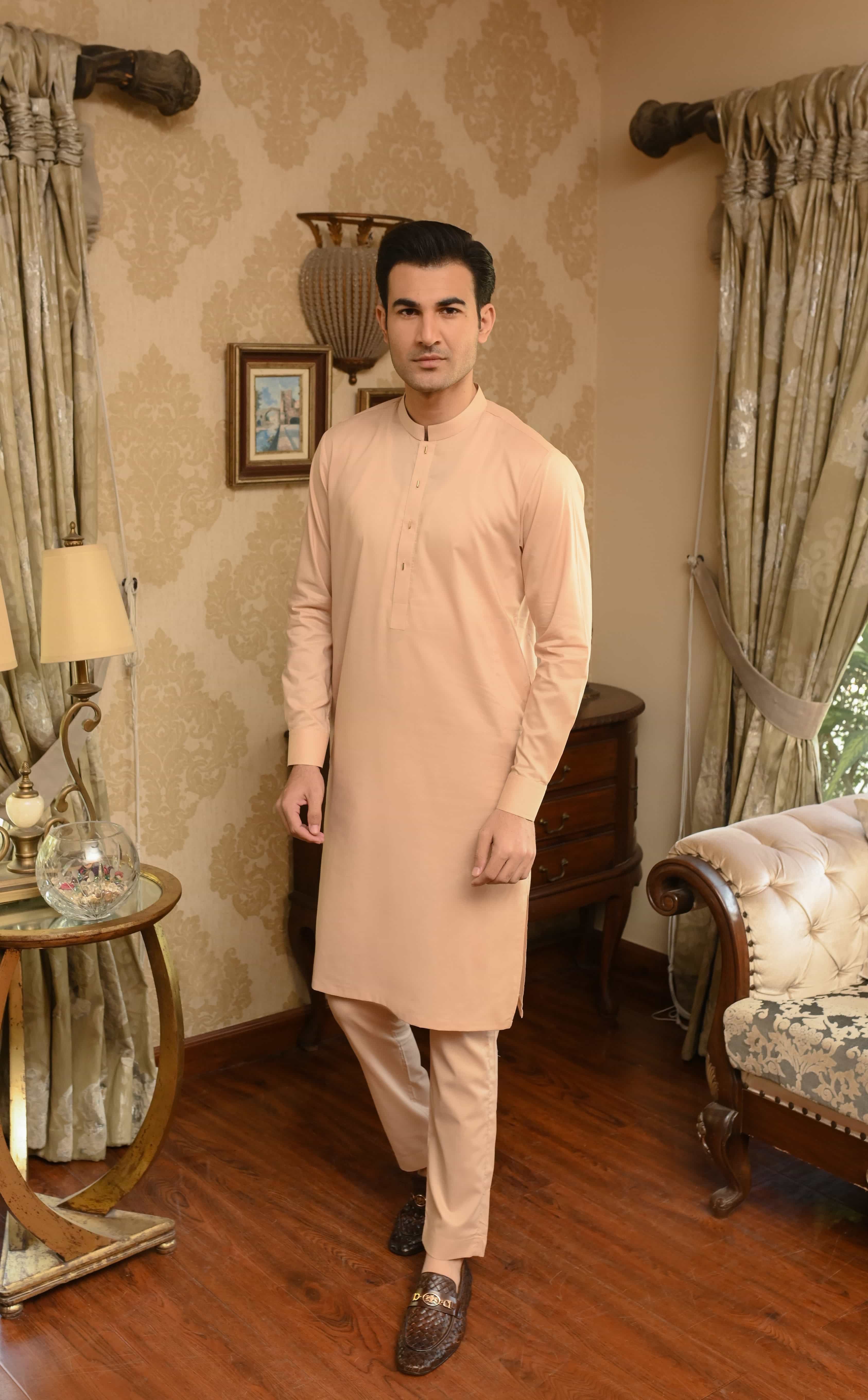 BEIGE TEXTURED KURTA PAJAMA