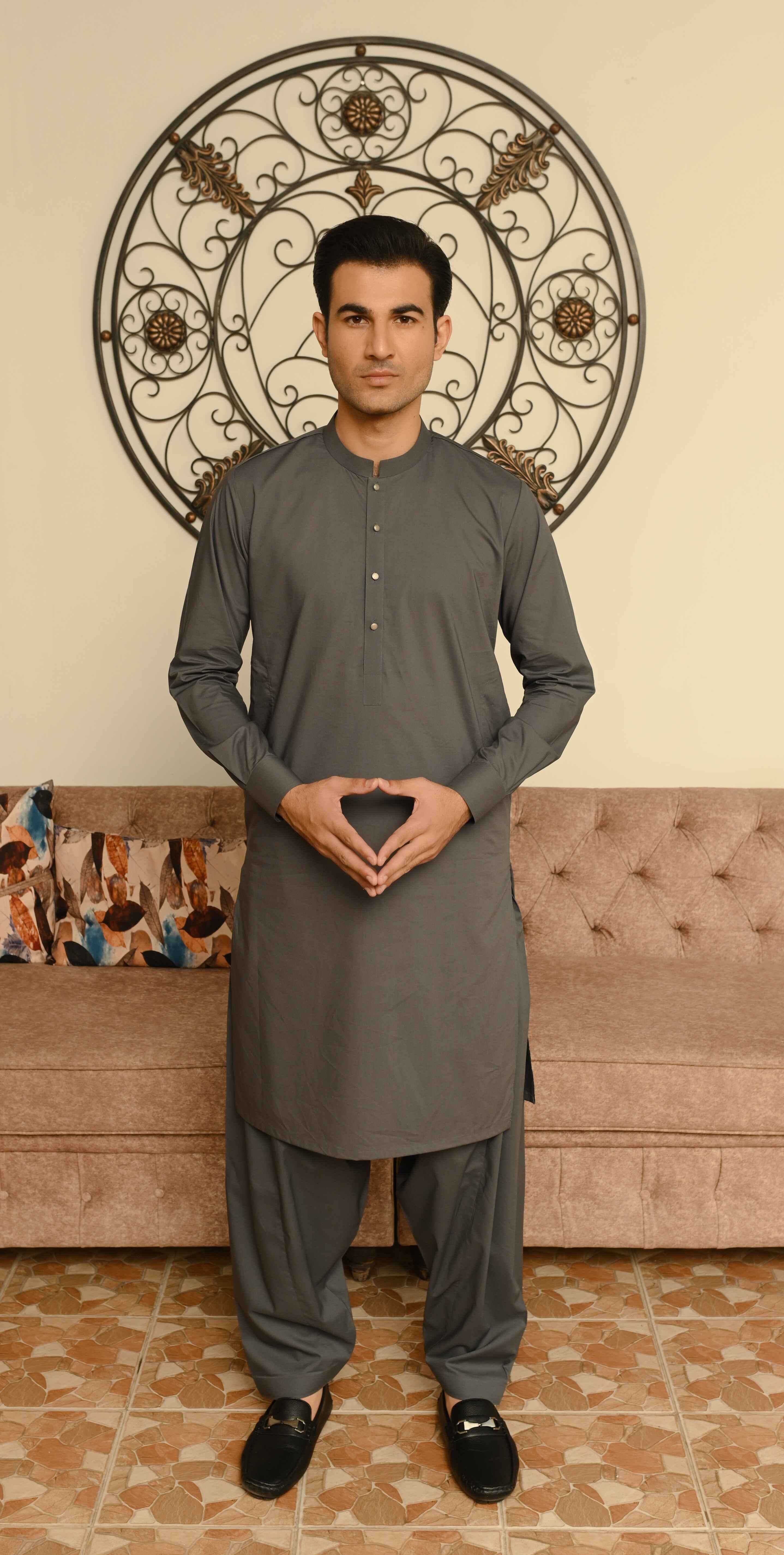 PEWTER GRAY KAMEEZ SHALWAR